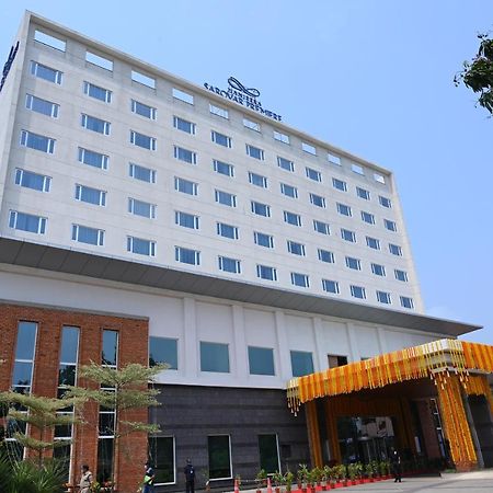 Manjeera Sarovar Premiere Rājahmundry Exterior foto